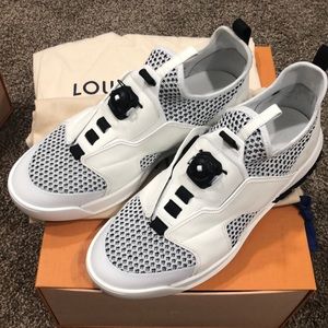 Authentic Louis Vuitton sneakers size 8